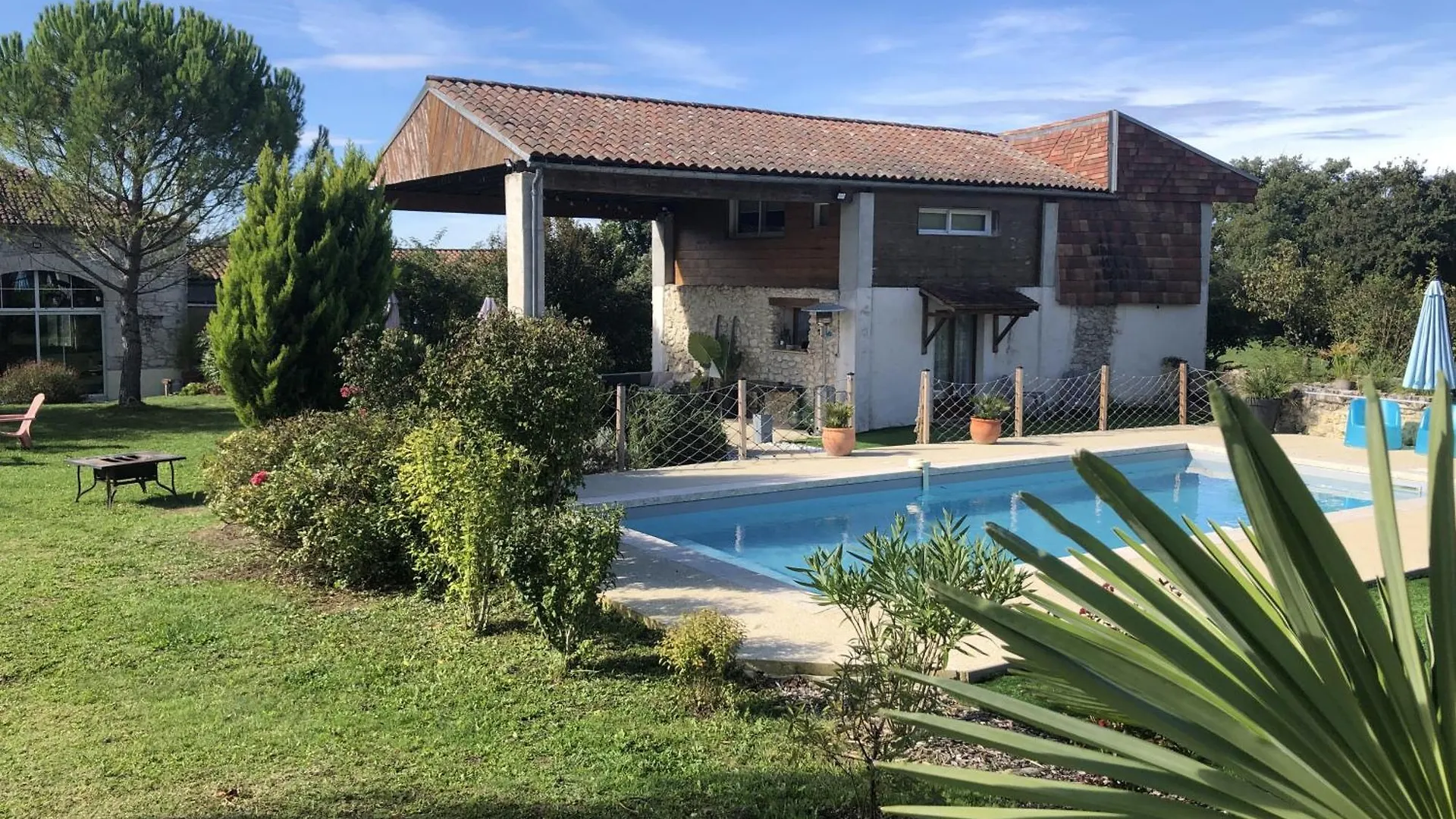 לינה וארוחת בוקר Castelnau-sur-lʼAuvignon Chambre D'Hotes La Detente - Domaine La Rose Des Vents